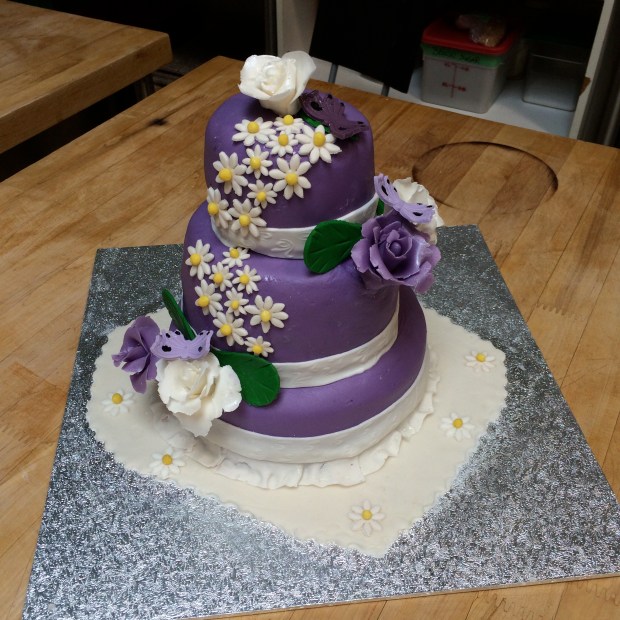 Another team made this cool purple floral cake. 