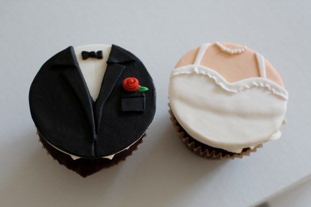 Wedding cupcake toppers, bride and groom.